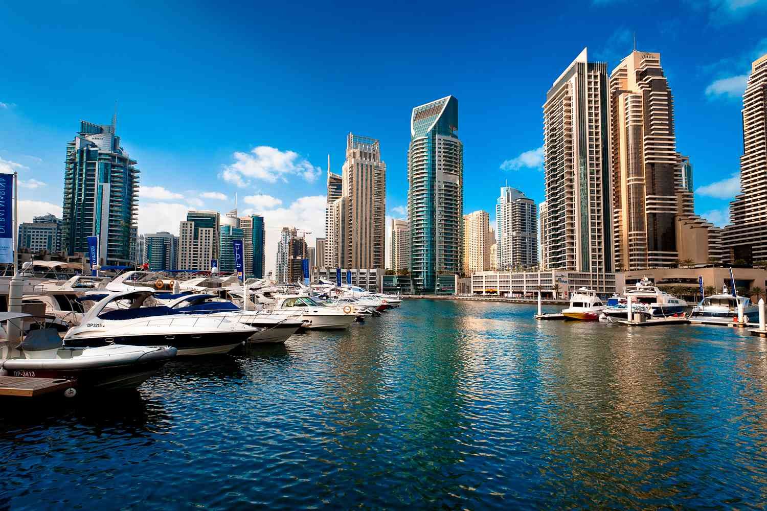 Dubai Marina, one of the best Dubai attraction and most beautifully